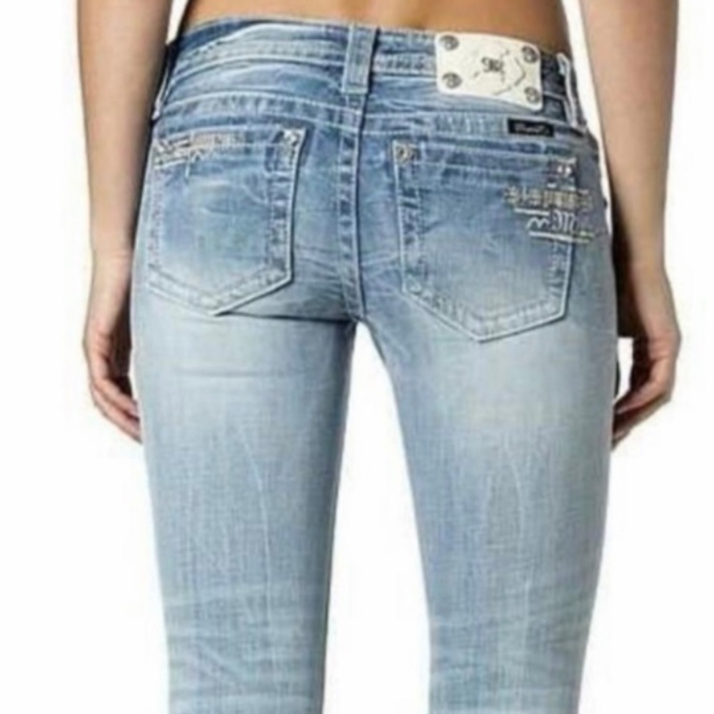 Miss Me signature skinny cuffed jeans